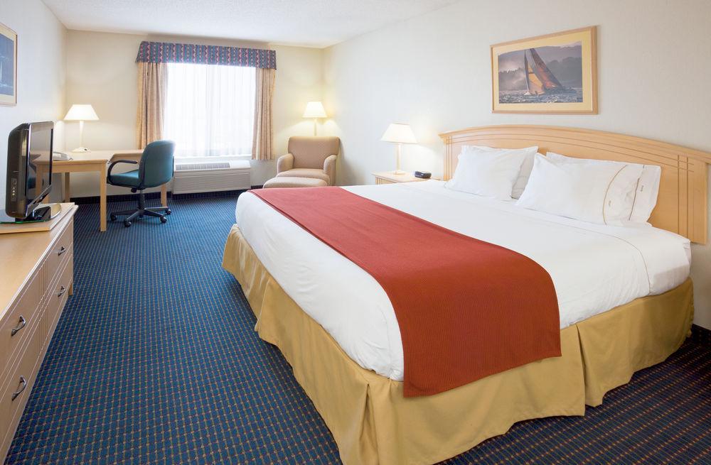 Holiday Inn Express & Suites Superior By Ihg Pokój zdjęcie